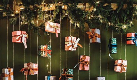 CRAFTING CHRISTMAS CHEER